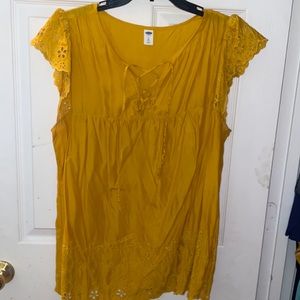Old navy blouse